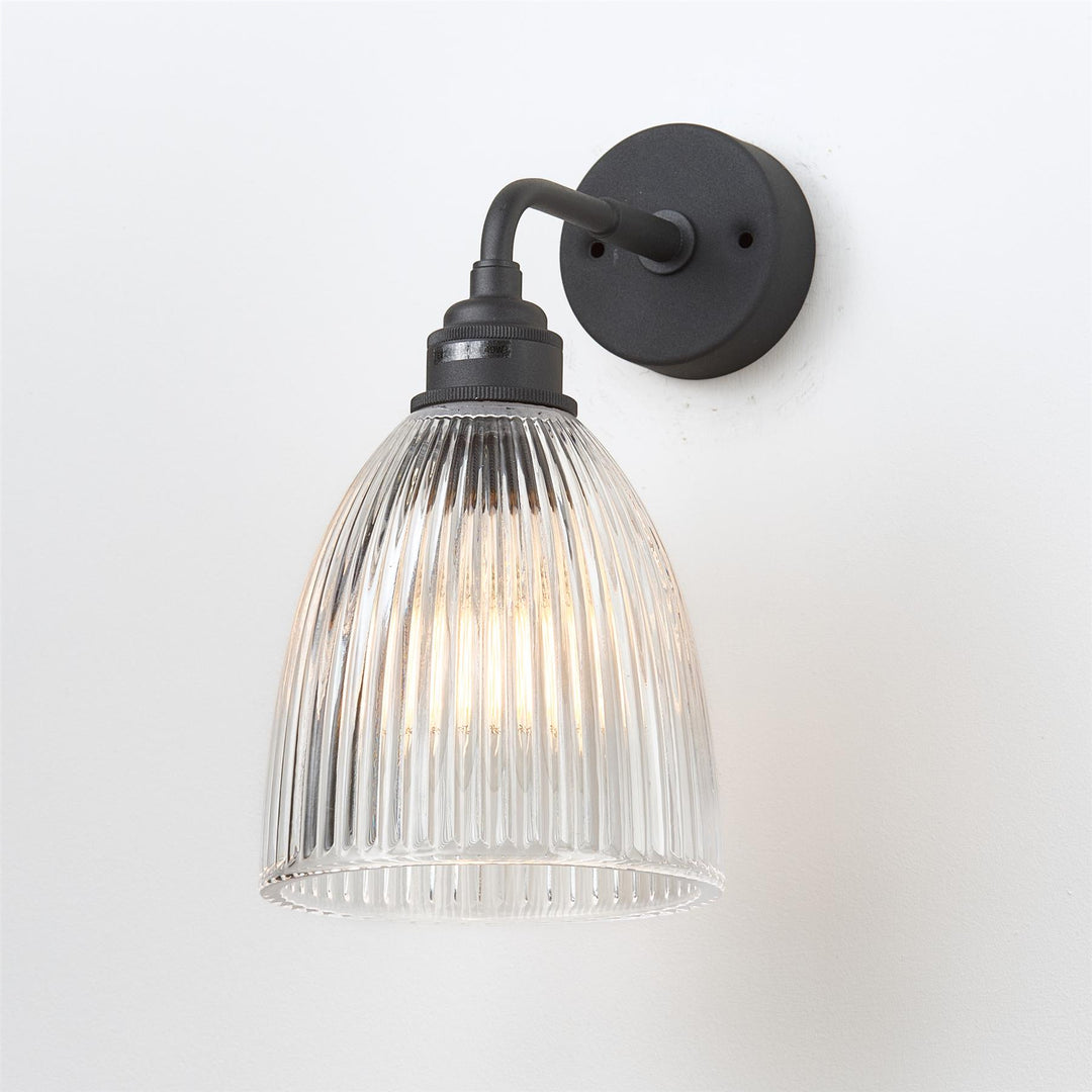 Elongated Prismatic Wall Light : Right Angled